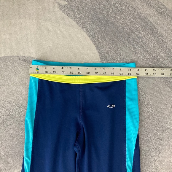 🍁 3 for $23: CHAMPION Fitted matching thermal set (14-16 Kids) - Picture 5 of 12
